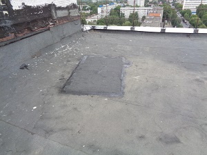 Частичный ремонт кровли на крыше дома по улице Красноармейская 174