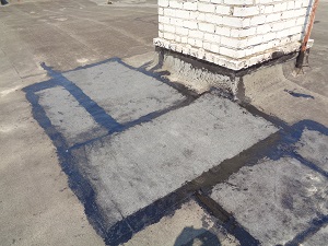 Ремонт кровли на крыше дома по проспекту Станке Димитрова 61-1.